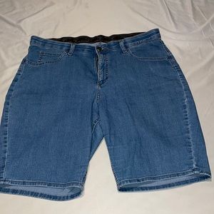 Stretch denim shorts